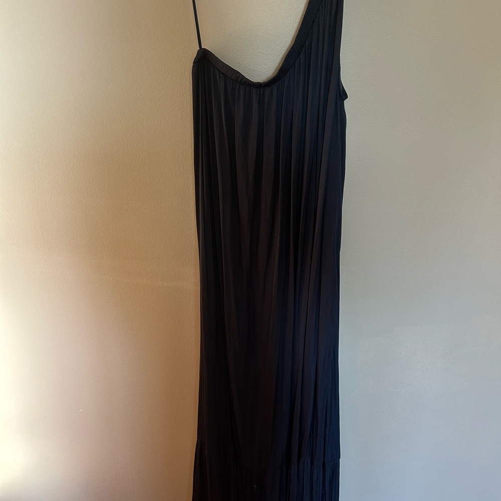 Evereve Navy Pleated Dress